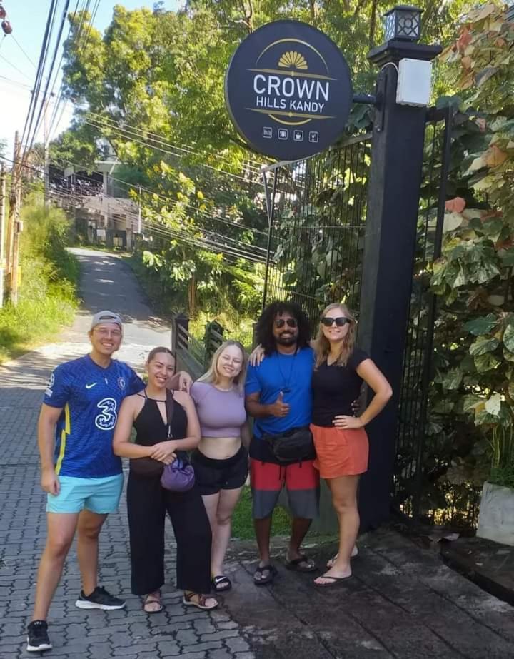 Crown Hills Kandy Inn Exterior photo